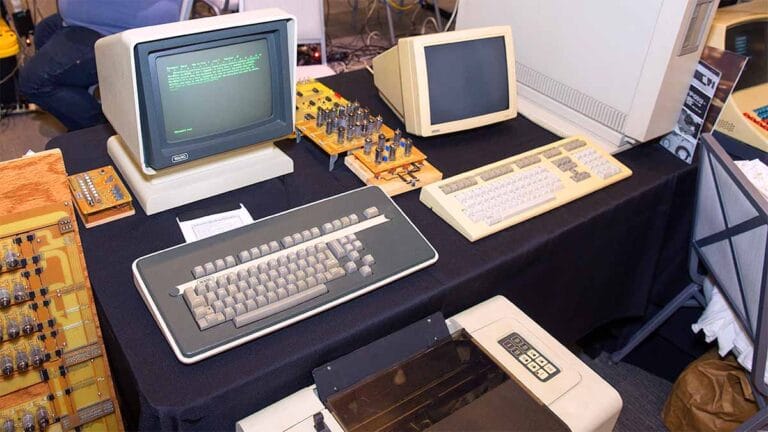 A Wang computer on a desktop